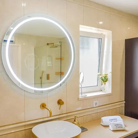 Luxury Albatros Near Golf, Marina &